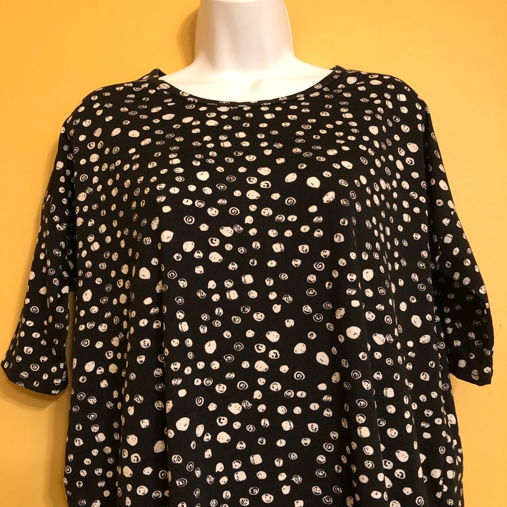 LuLaRoe Top B24 - Picture 8 of 9